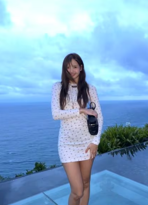 리사 발리 수영복 패션 5