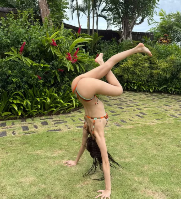 리사 발리 수영복 패션 1