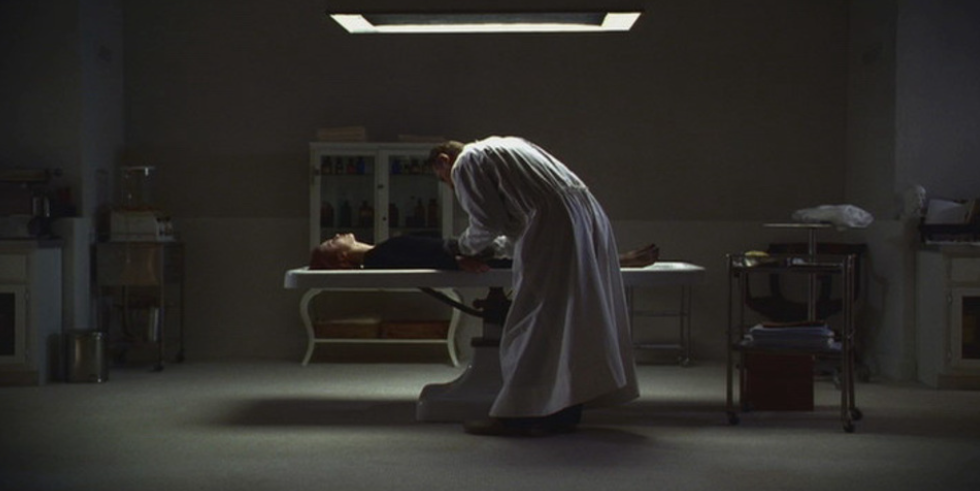 영화 애프터 라이프 5