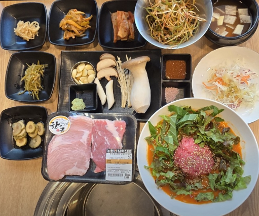 천안 한우육회물회 3