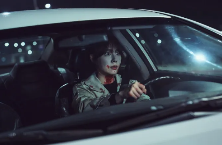 웨이브 리버스 줄거리